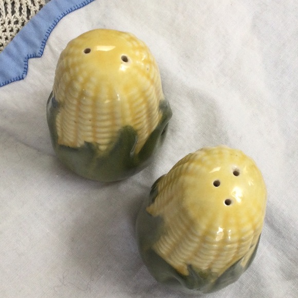 Shawnee Pottery Corn King salt and pepper set. 1950’s - Picture 3 of 4